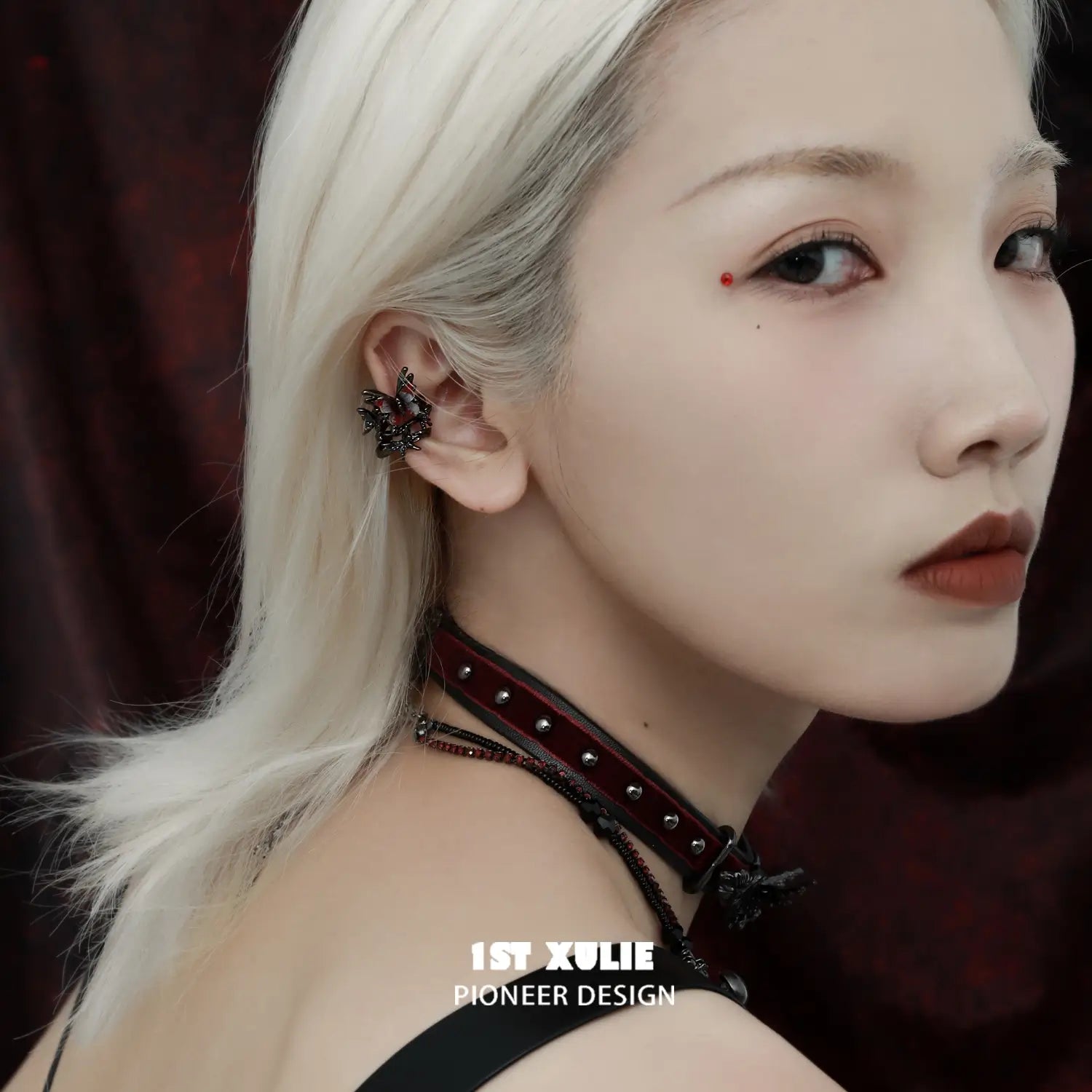 버터플라이 웨이스트랜드 18K 플래티넘 도금 버터플라이 이어클립 이어클립™