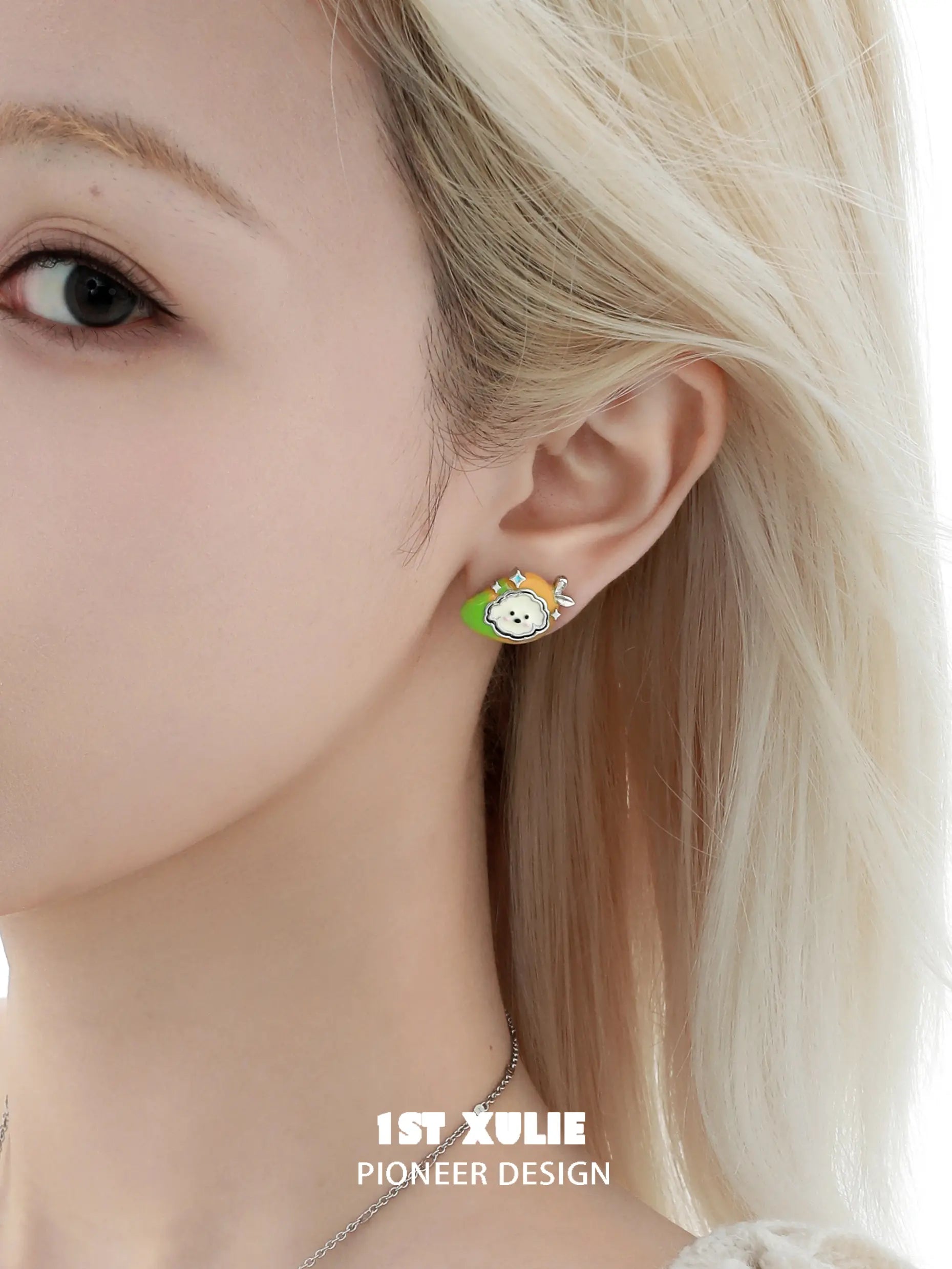 큐티즈 애플랜드 S925 키튼 교체 가능 스터드 귀걸이™