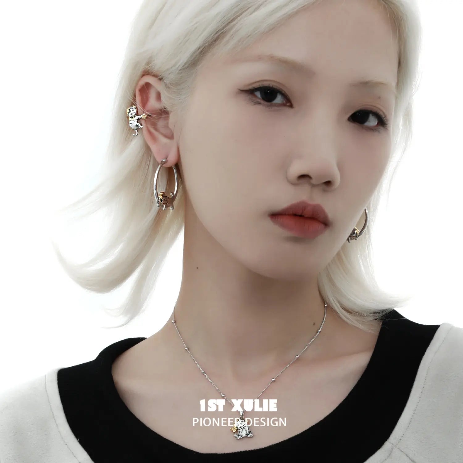 그래피티 키튼 18K 플래티넘 도금 레이지 키튼 귀걸이™