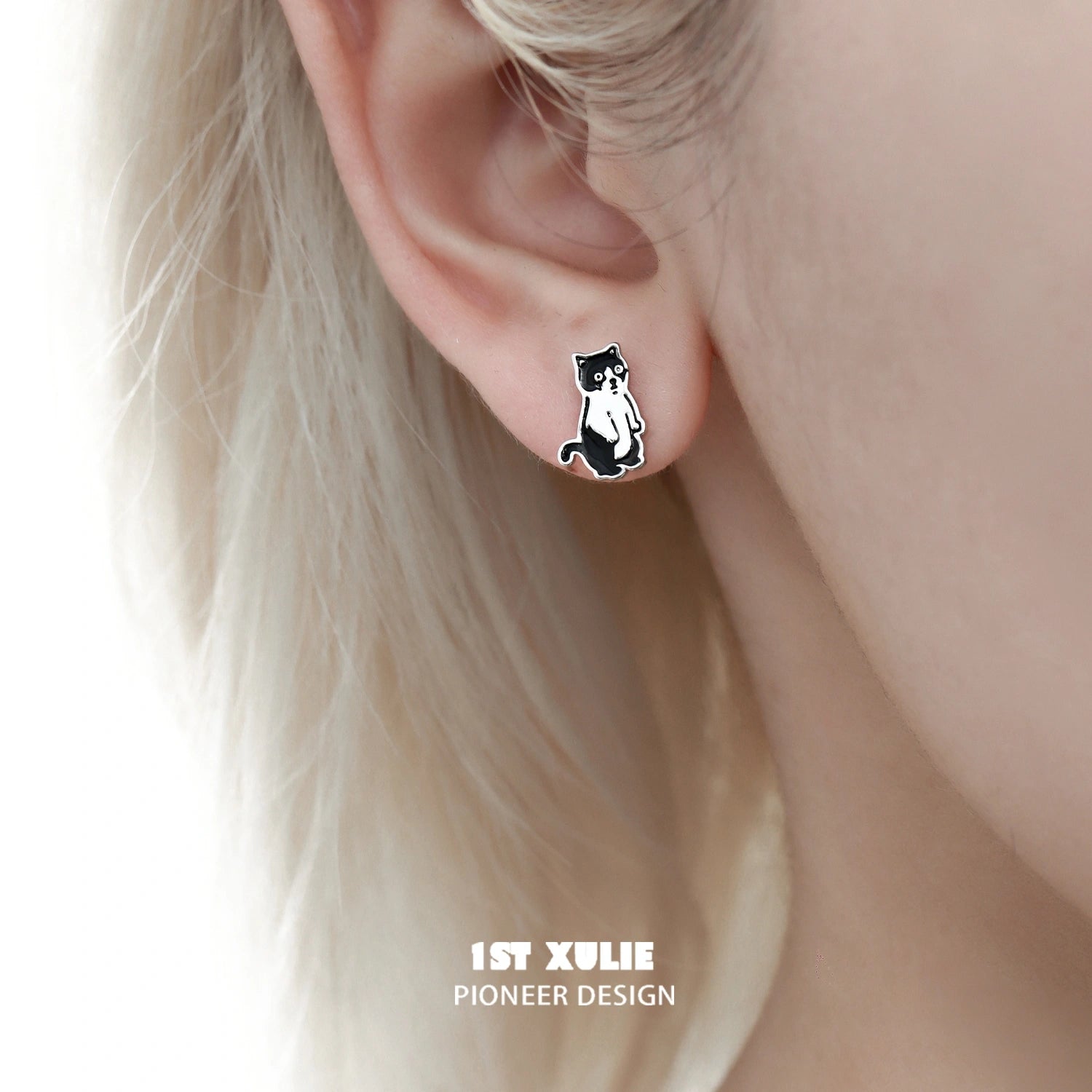 그래피티 키튼 S925 스털링 실버 스터드 귀걸이™