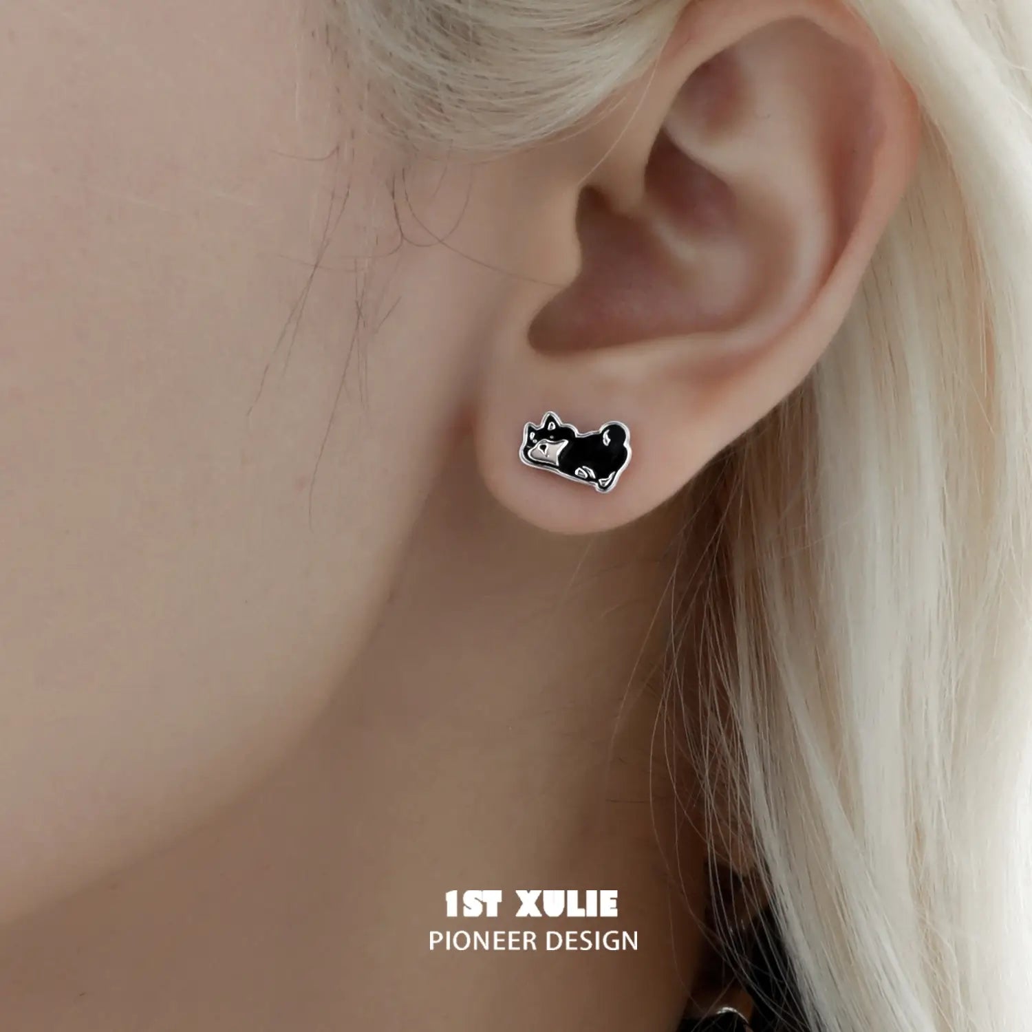 Graffiti Puppy S925 Sterling Silver Puppy Stud Earrings™