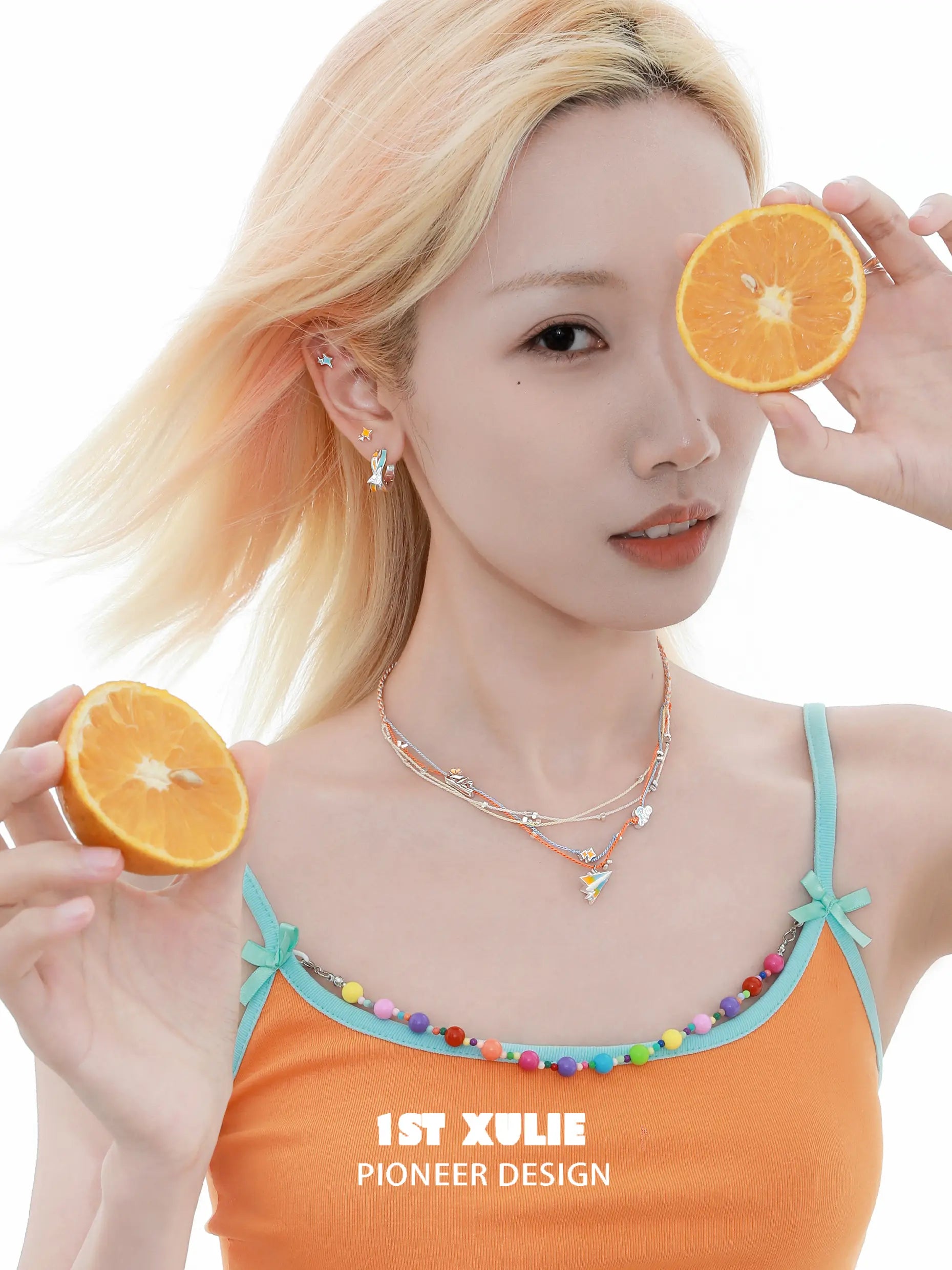 Juicy Flight 18K 플래티넘 플레이팅 오렌지 바다 종이 비행기 스터드 귀걸이™