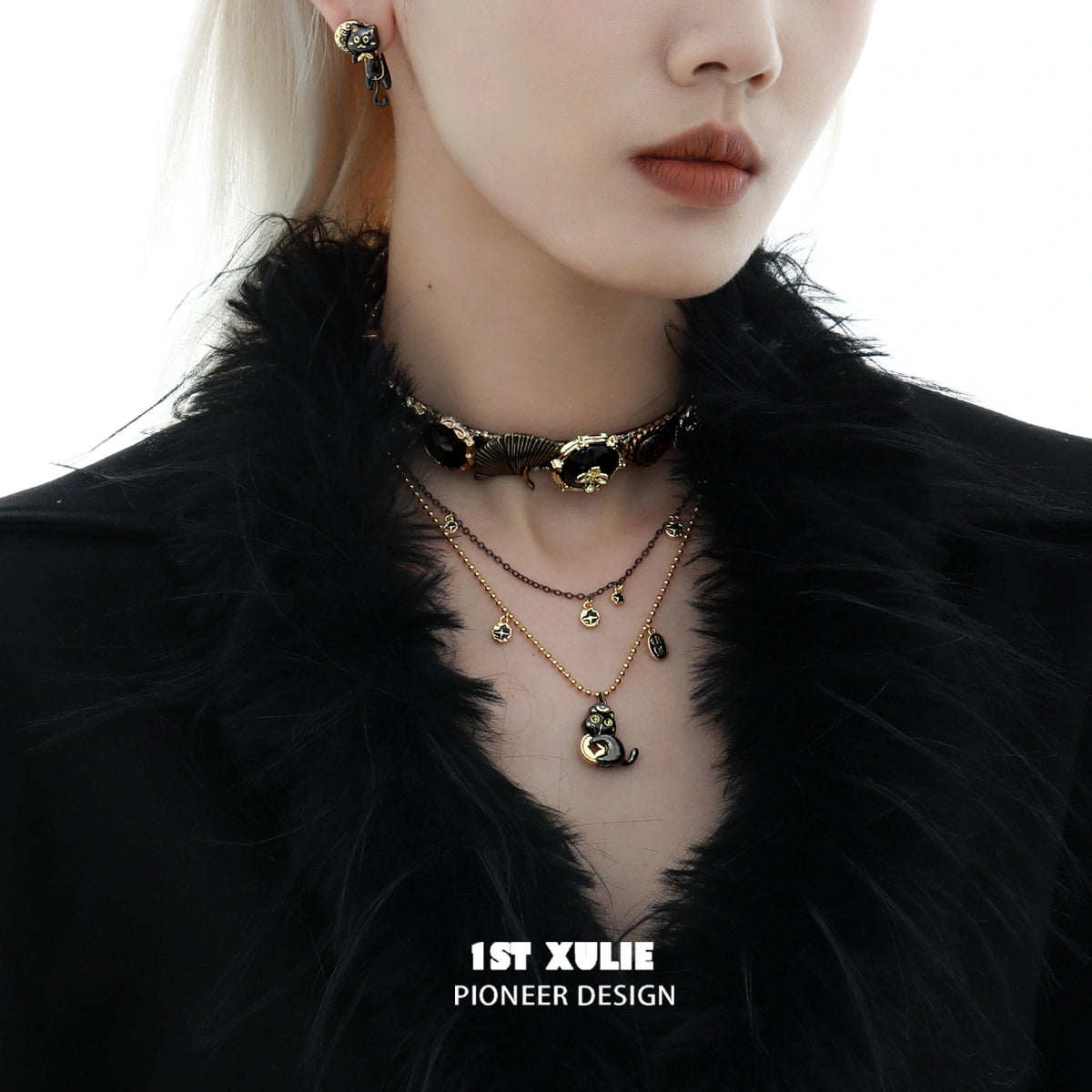 Lucky Cat 18K 골드 도금 프리미엄 가죽 빈티지 버튼 초커™