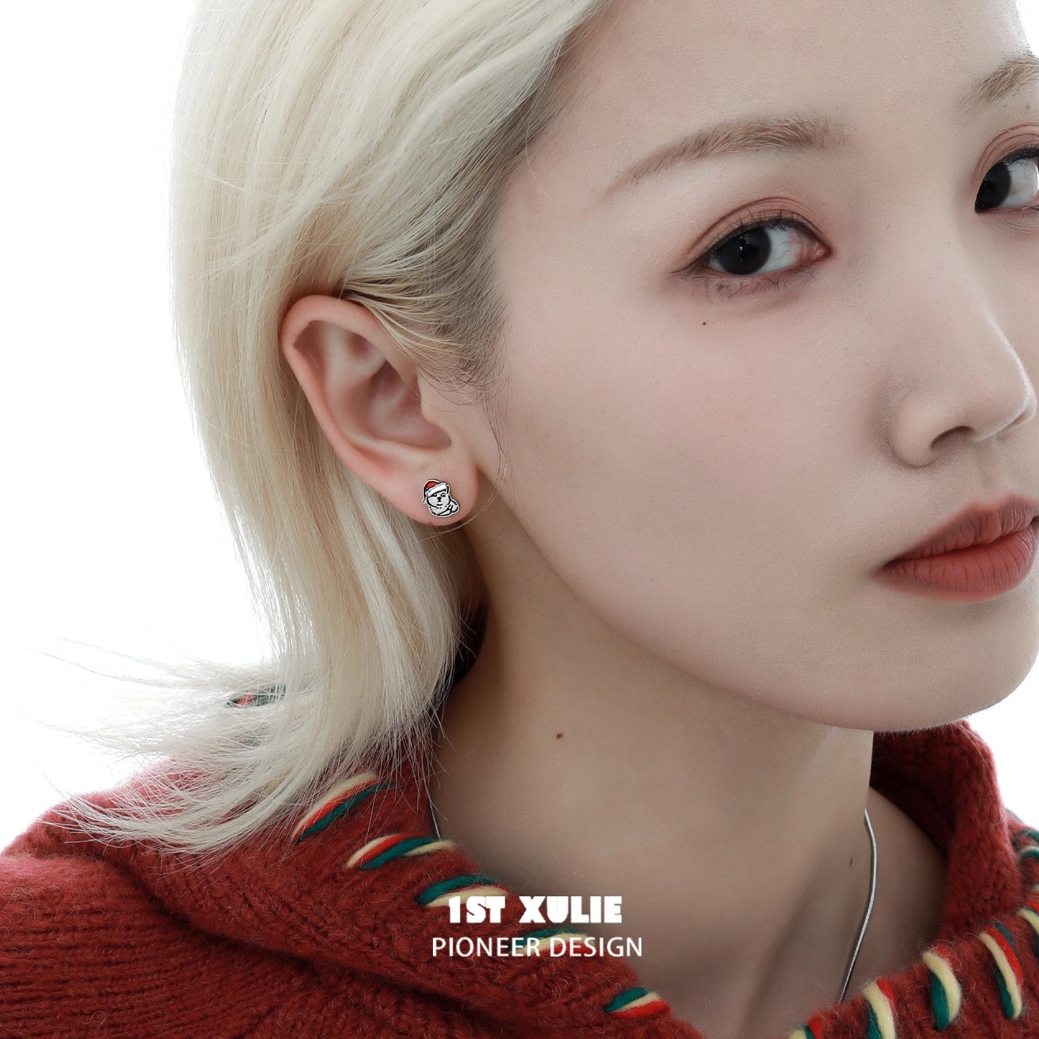 메리 크리스마스 2024 크리스마스 그래피티 키튼 S925 스털링 실버 스터드 귀걸이™