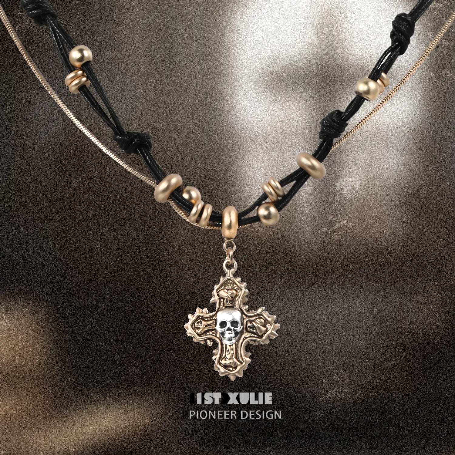 Sinfulness 18K 빈티지 골드 도금 스컬 목걸이™