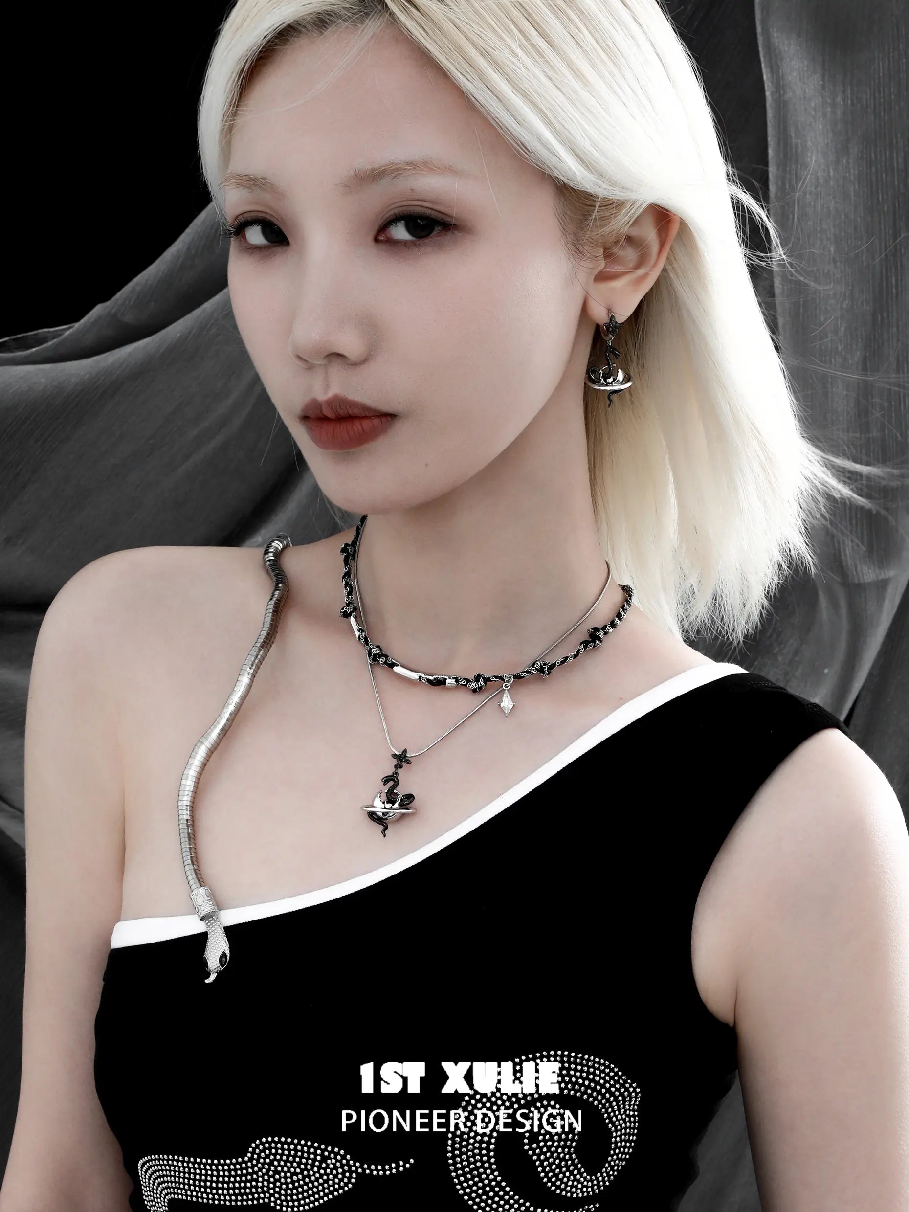 Snake Bite White × Black  Serpent 18k Platinum Plated Entwine Link Pendant Necklace™