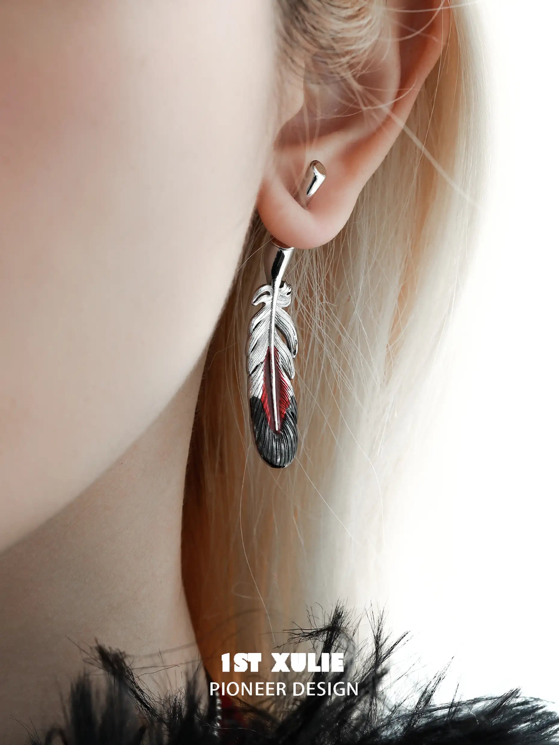 Soaring Cranes S925 18K 플래티넘 도금 깃털 귀걸이™
