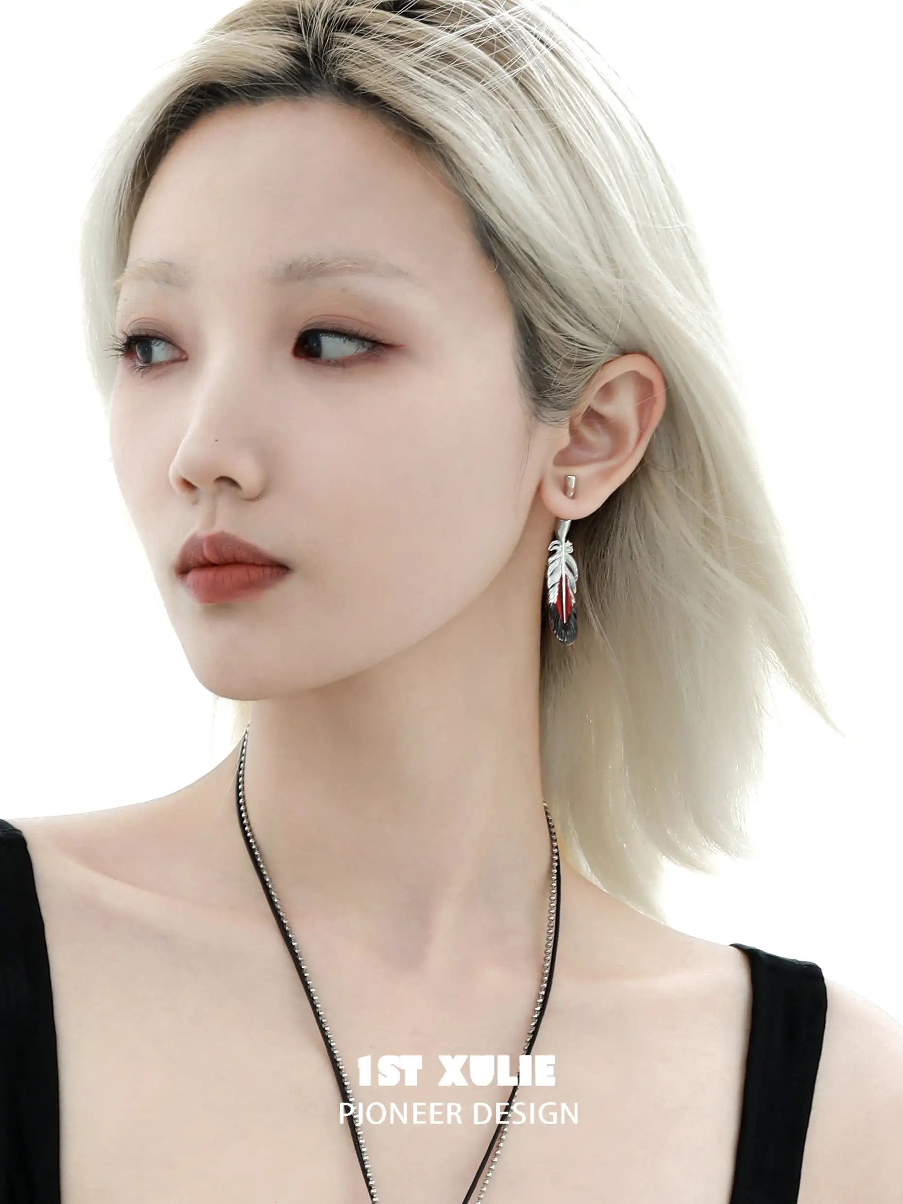 Soaring Cranes S925 18K 플래티넘 도금 깃털 귀걸이™