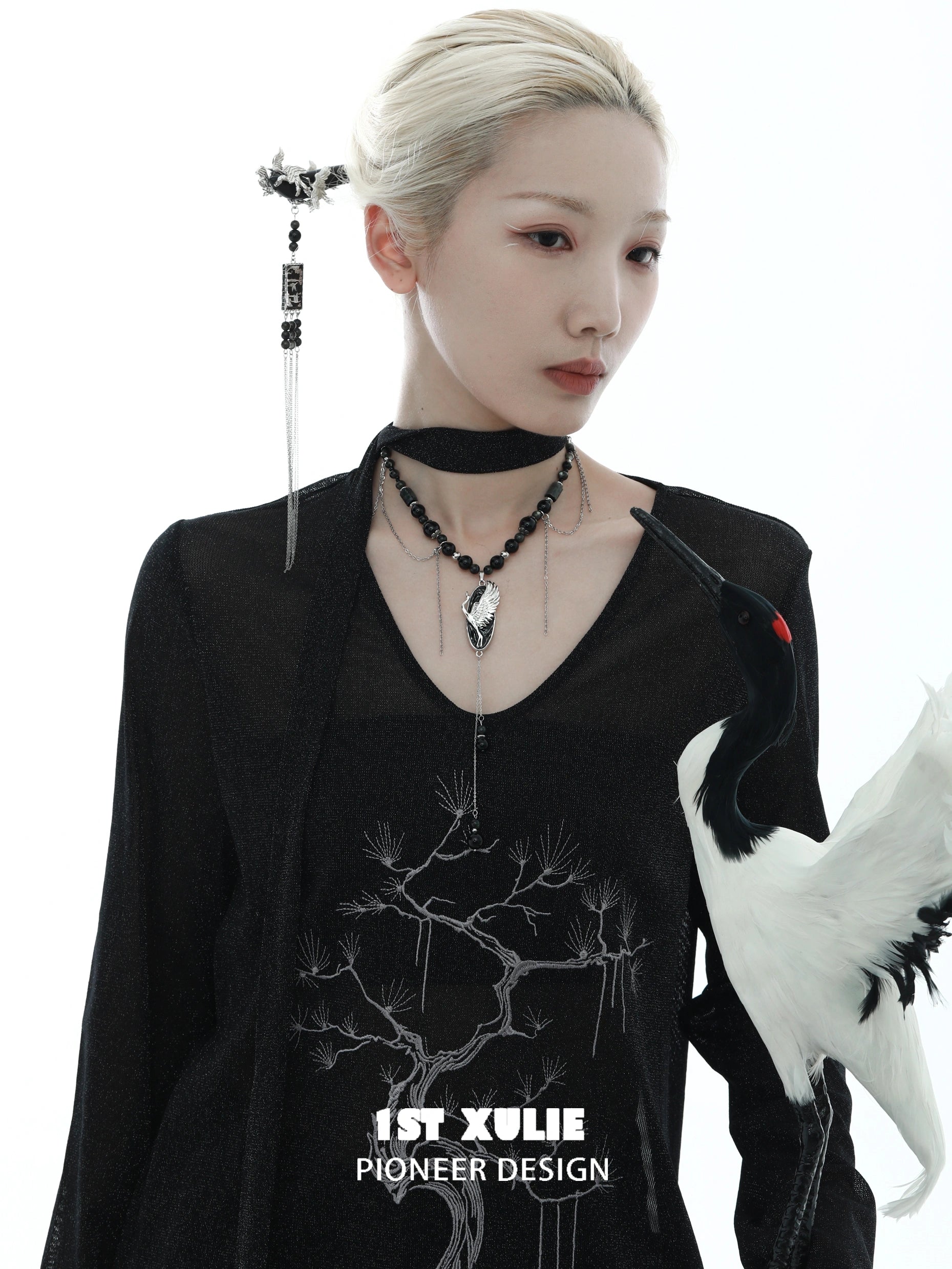 날아오르는 학 술 장식 마노 백단향 머리핀™