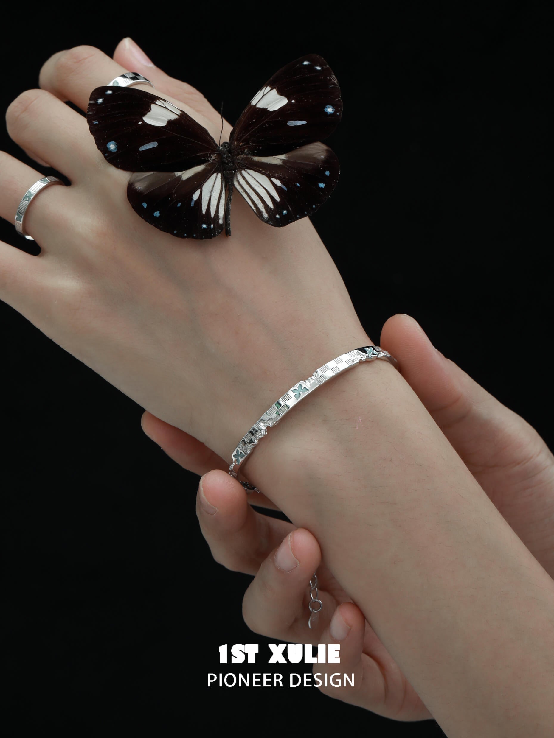 Whiterfly S925 Sterling Silver Logo Chain Bracelets Bangles™