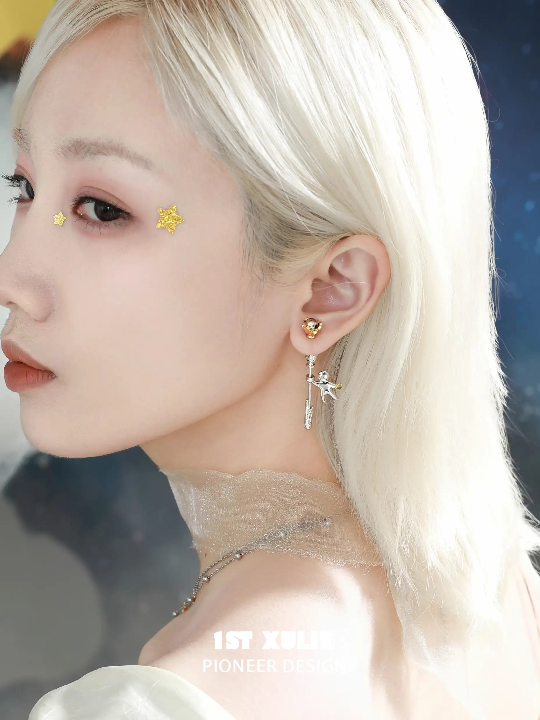 위시타 18K 플래티넘 도금 스타 피커 이어링™
