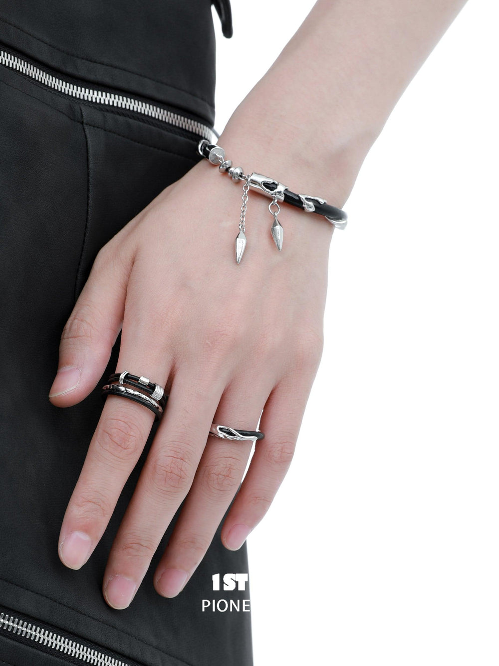 Black Mirror 18k Platinum Plated Cowhide Bracelet - 1ST XULIE