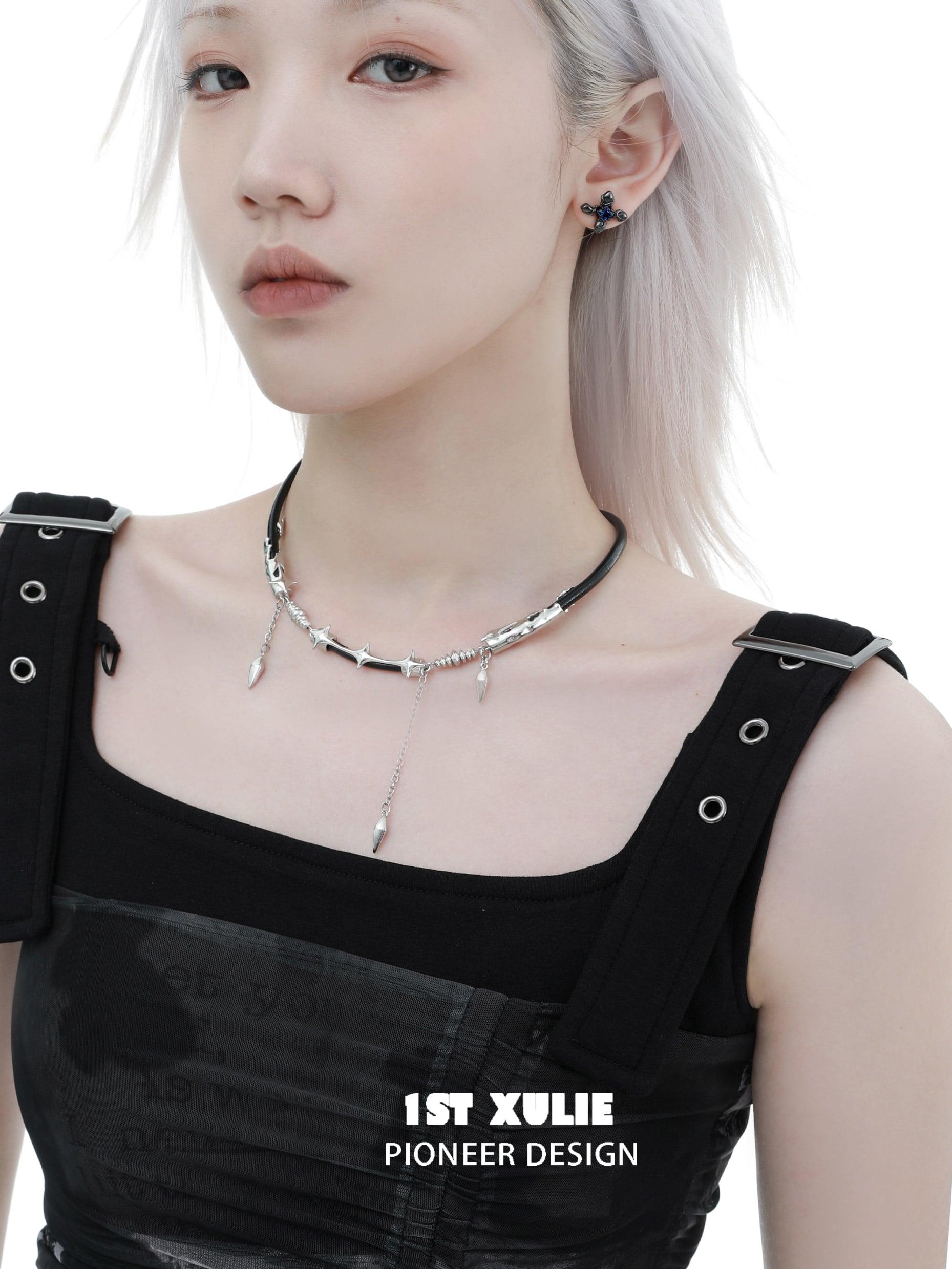 Black Mirror 18k Platinum Plated Pendant Cowhide Necklace Choker™ - 1ST XULIE