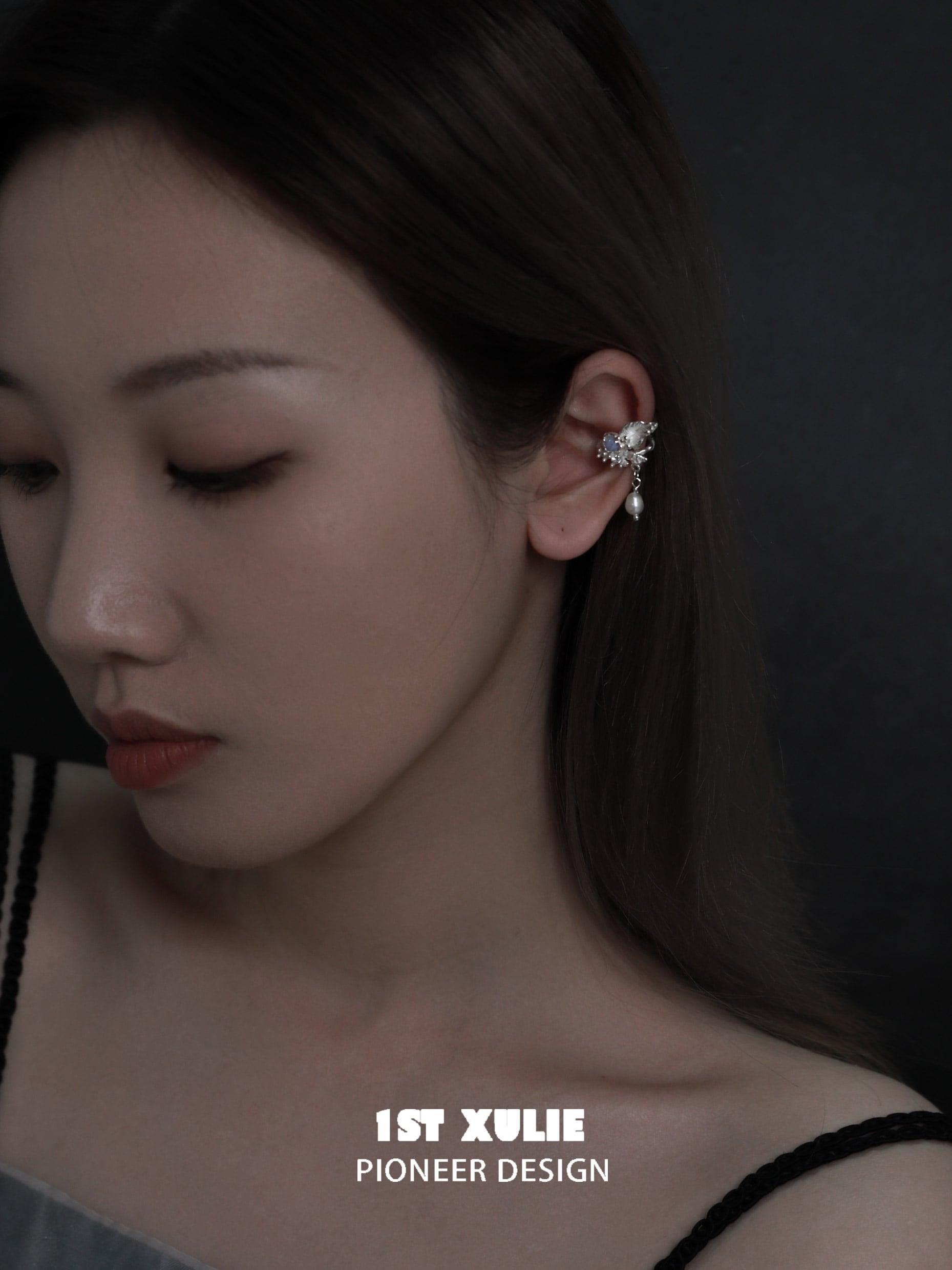 Blue Sky Blue-vein Stone S925 Sterling Silver Pearl Ear Clips™ - 1ST XULIE