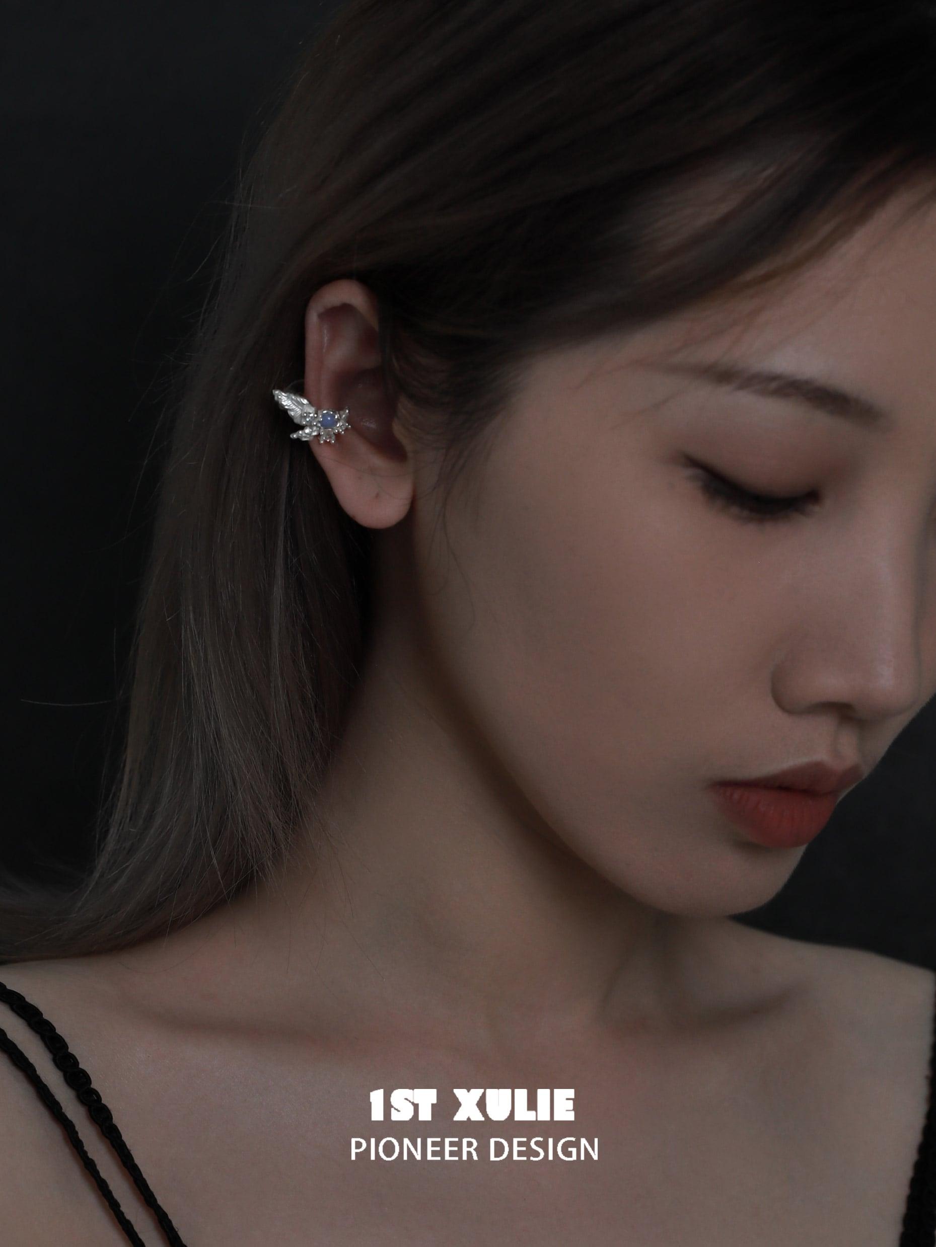 Blue Sky Blue-vein Stone S925 Sterling Silver Pearl Ear Clips™ - 1ST XULIE