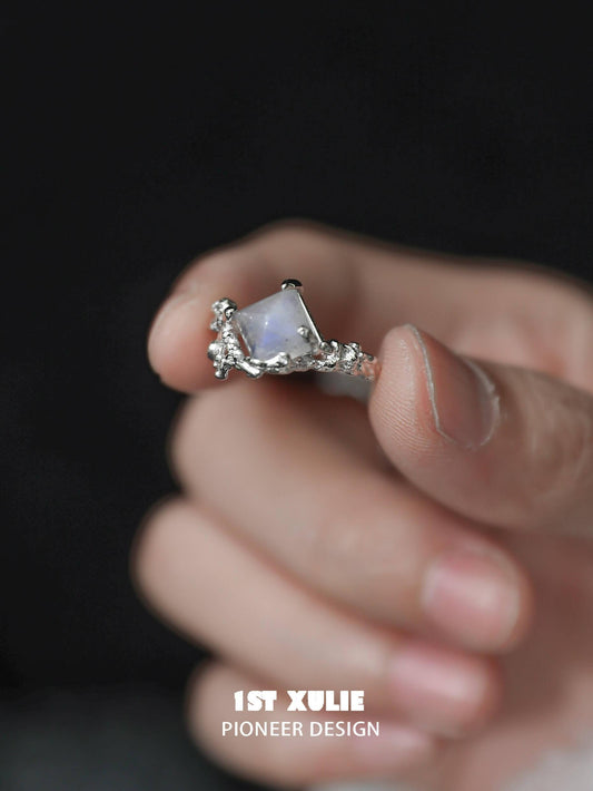 Blue Sky S925 Sterling Silver Gray Moonstone Ring™ - 1ST XULIE