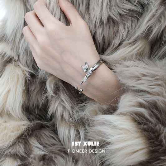 Cat's Gaze Abstract 18k Platinum Plated Cat Bracelet™ - 1ST XULIE