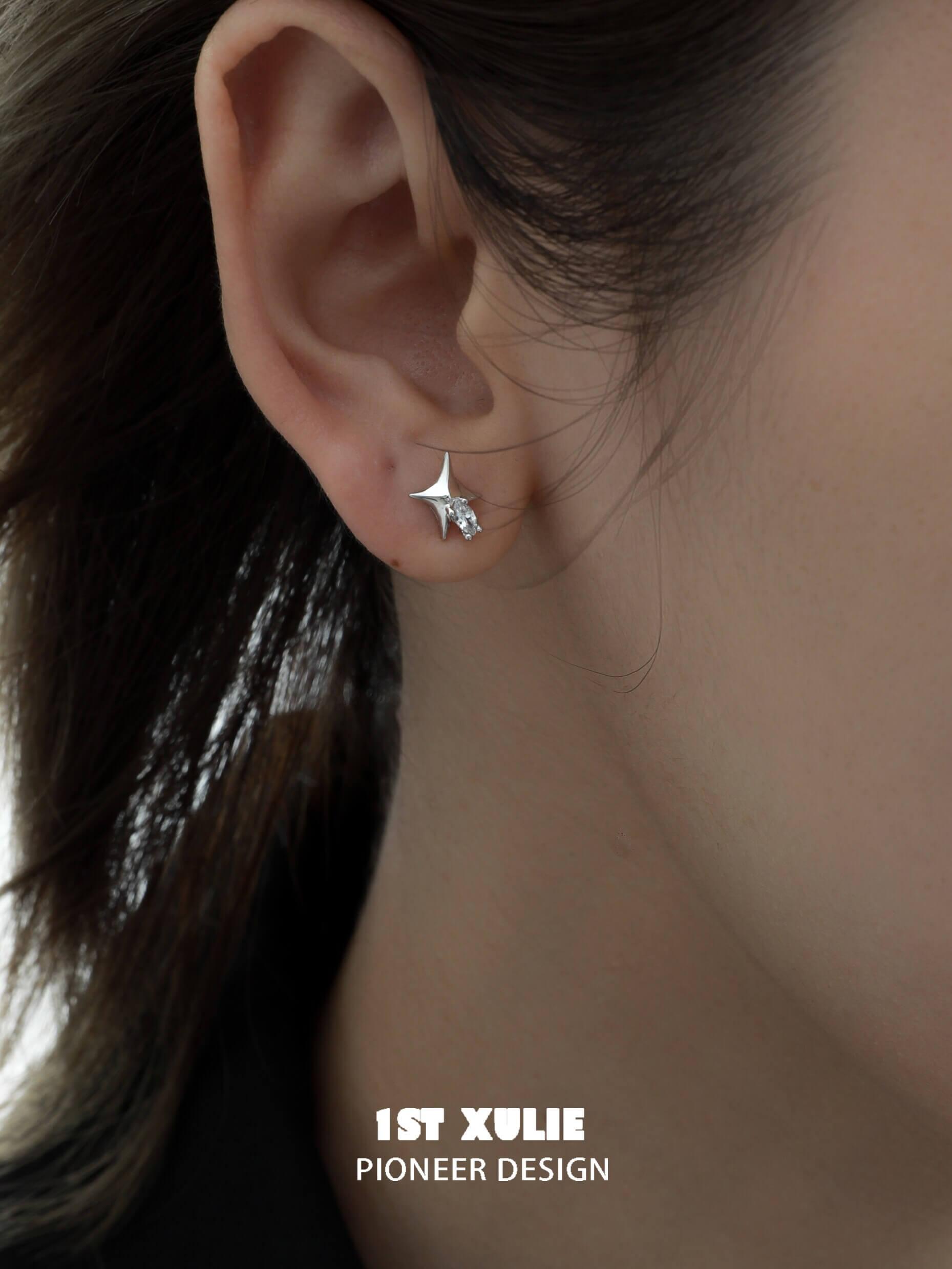 Cat's Gaze S925 Sterling Silver Star Zirconia Earrings - 1ST XULIE