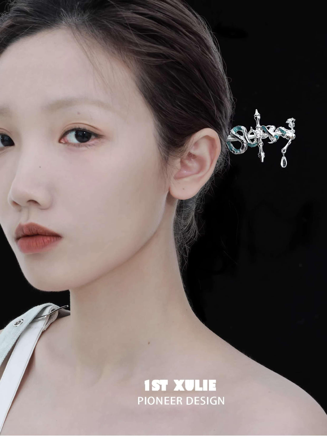 Frozen Serpent Girl 18K Platinum-Plated Hairpin™ - 1ST XULIE