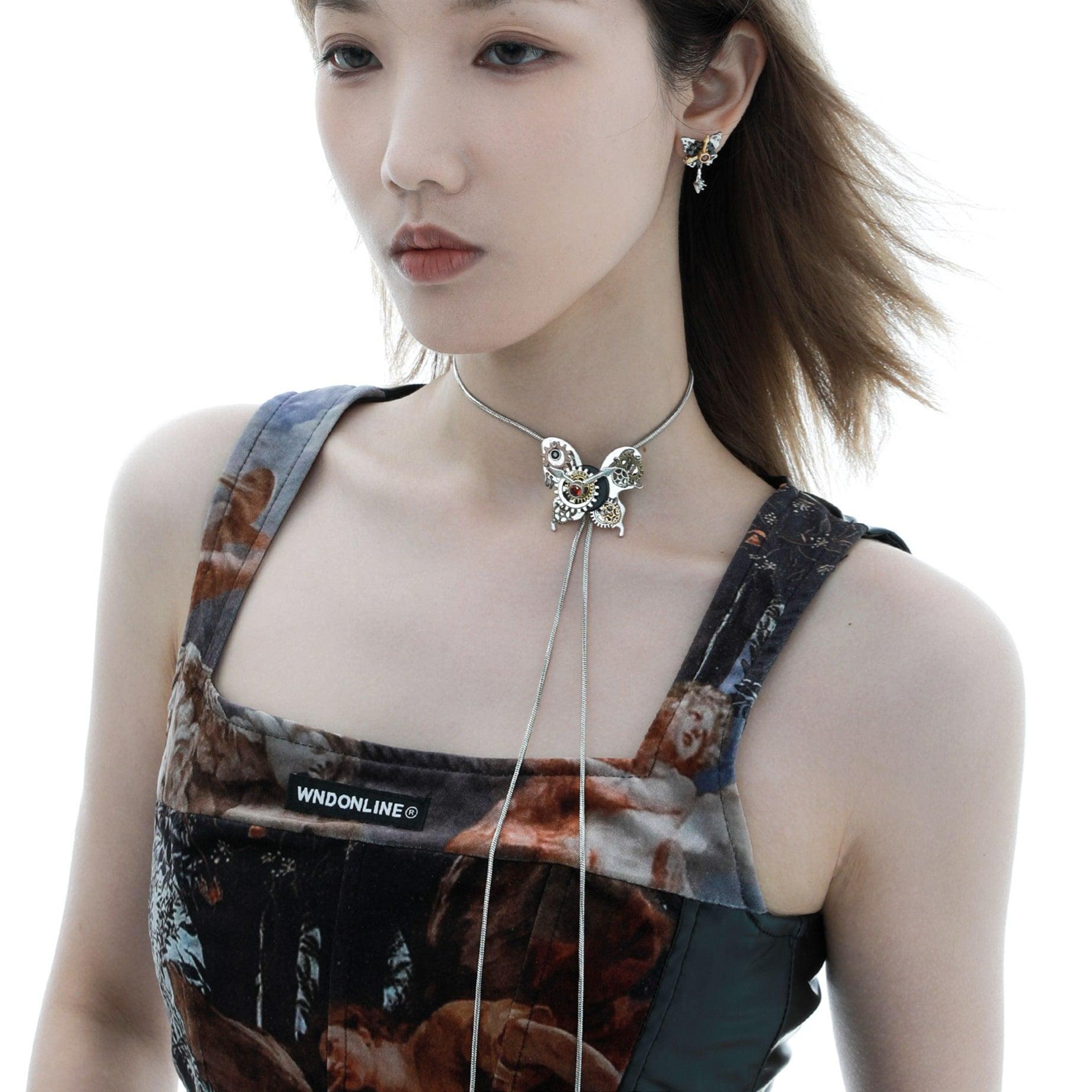 Mechanical Butterfly 18k Platinum Plated Pull-Out Necklace™ - 1ST XULIE