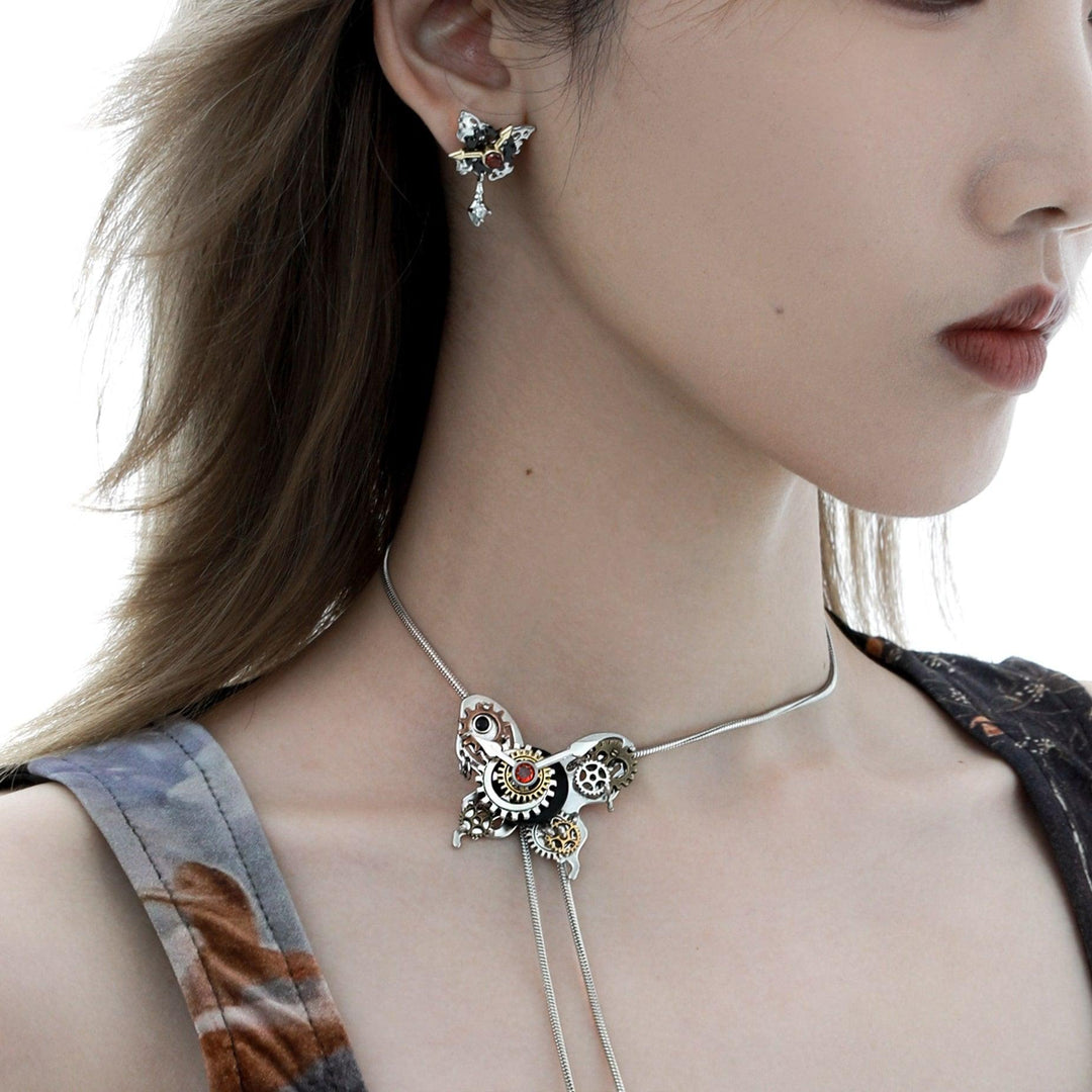 Mechanical Butterfly 18k Platinum Plated Pull-Out Necklace™ - 1ST XULIE